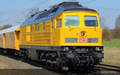 Arnold HN2601S DB Bahnbau Diesellokomotive 233 493-6 gelb  Ep.VI  DCS
